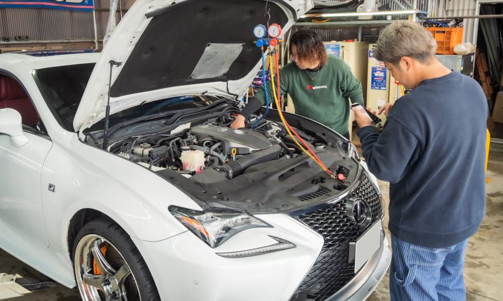 理由01：修理価格が安い（部品・価格イメージ）